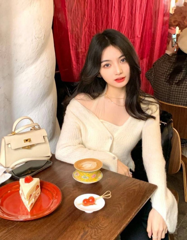 新婚小雪1-19部分内容小说,热门网剧免费在线观看
